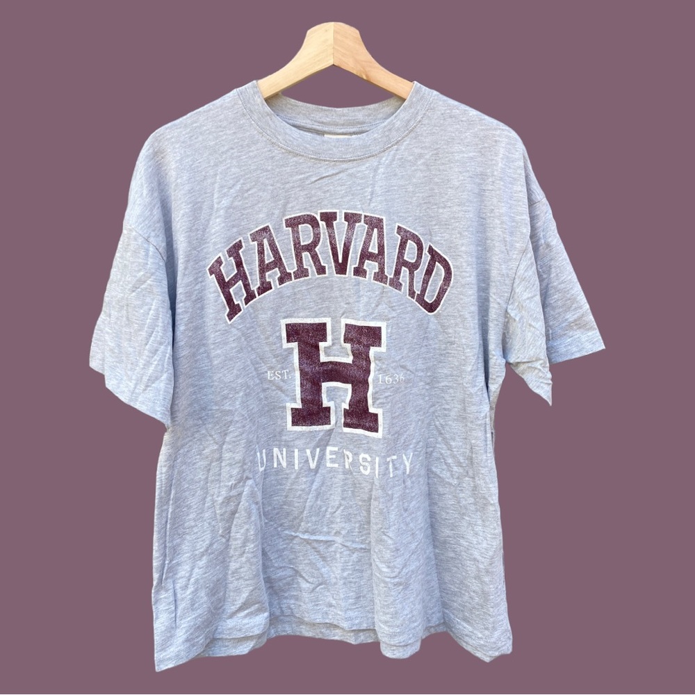 Harvard Women’s Light Grey Tee Medium
